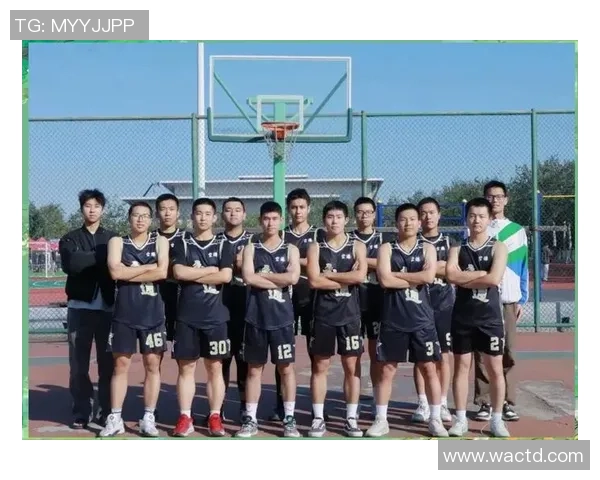刚篮球的魅力与技巧探索如何在赛场上展现个人风采与团队合作精神 刚篮球的魅力与技巧探索如何在赛场上展现个人风采与团队合作精神