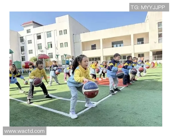大班篮球趣味活动让孩子们在运动中快乐成长与团结合作